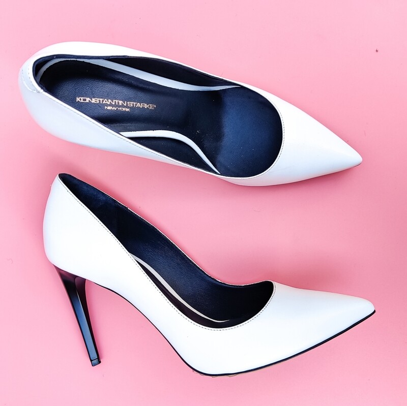 White women&#39;s stiletto with high heel in genuine leather