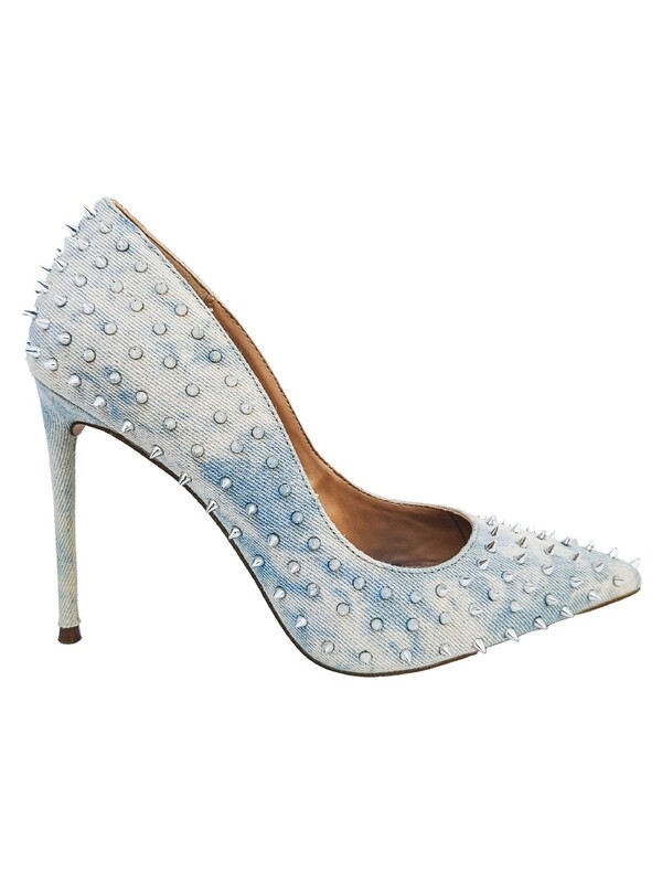 Woman&#39;s pumps in faded blue denim, high-heeled, adorned with silver studs