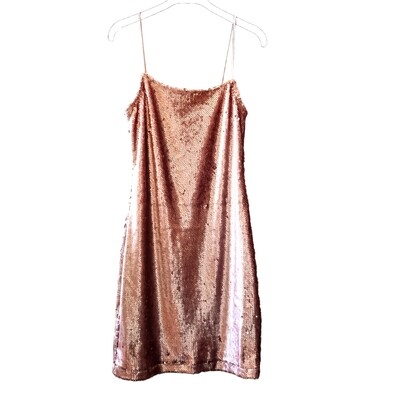 Fitted sequin dress in rose gold champagne with thin straps