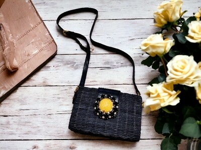 Elegant Women&#39;s Minaudière in Black Wicker with Rhinestone Buckle