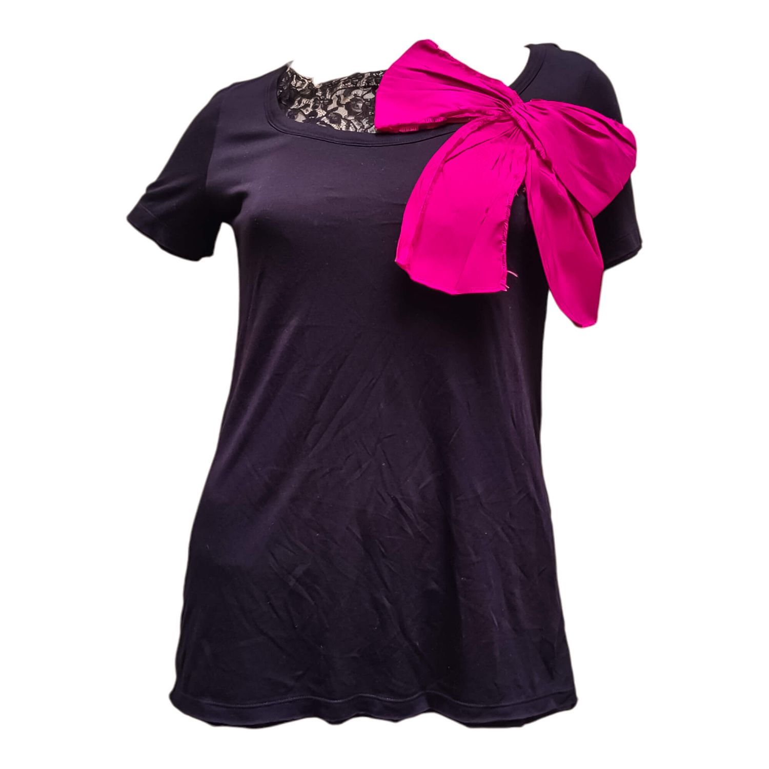 Women&#39;s Black T-shirt with Lace and Large Fuchsia Bow