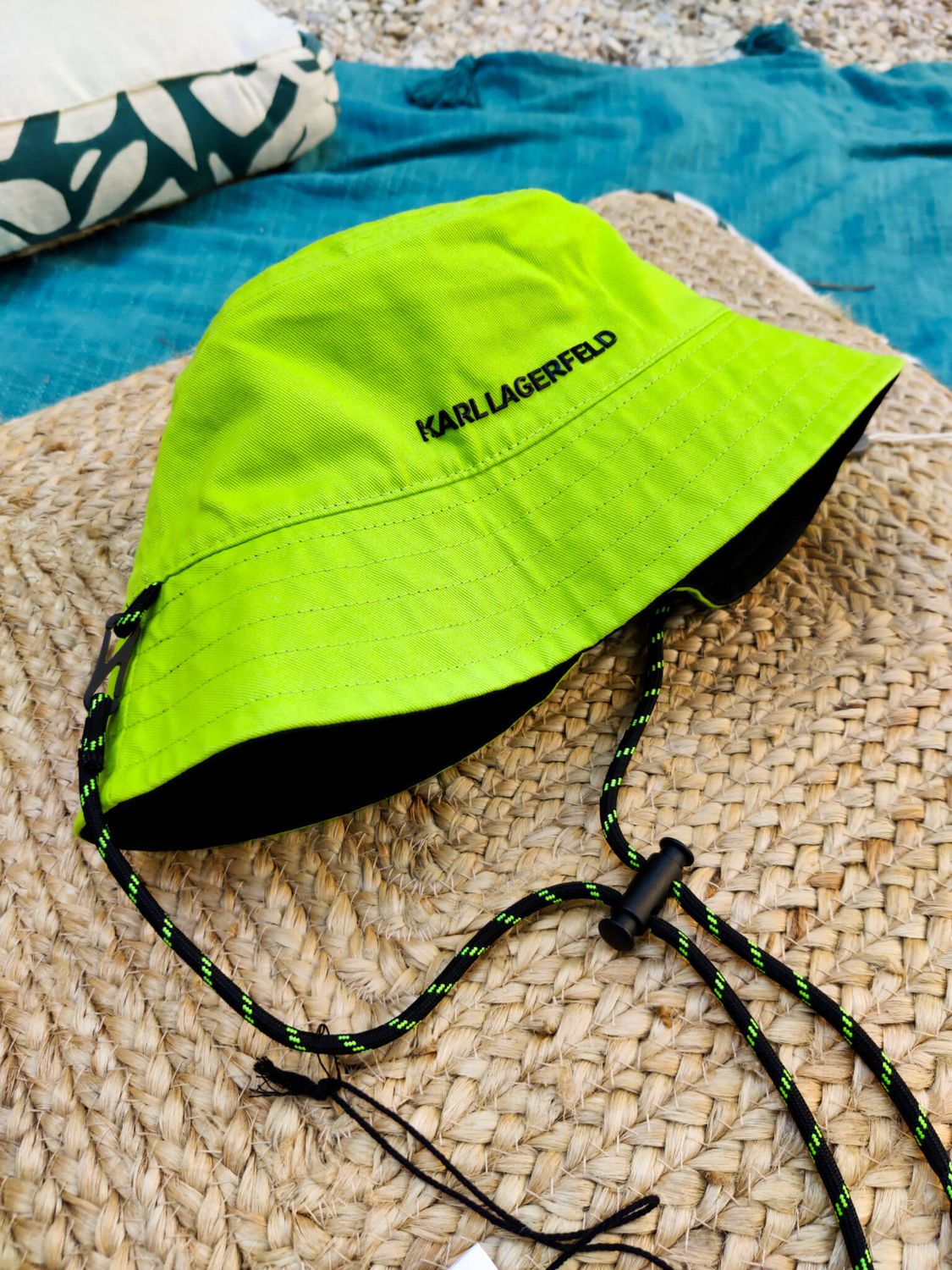 Bucket Hat - Reversible - Black and Fluo Green Cotton