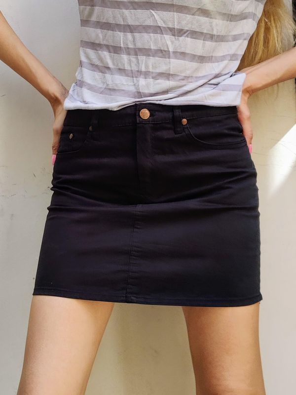 Black Straight Cotton Mini Skirt - Vintage Y2K - Elle Femme