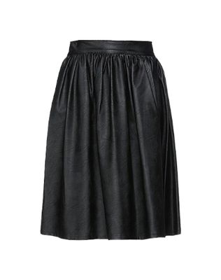 jupe patineuse mi-longue femme en cuir vegan noir