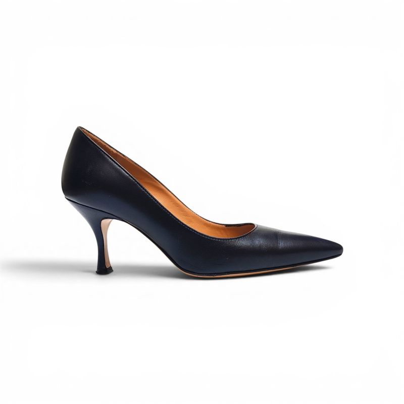 escarpin noir en cuir à talon moyen et bout pointu 