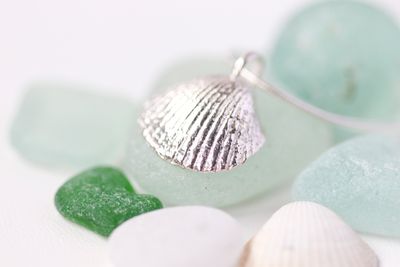 Sterling silver cockle shell pendant.