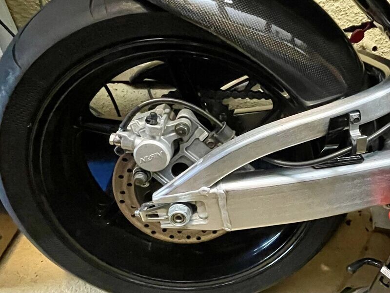 CBR900 Fireblade Underslung brake caliper mount