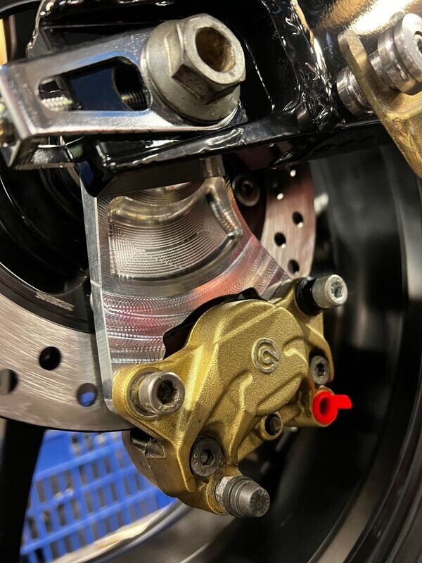 CBR900 Fireblade Underslung brake caliper mount