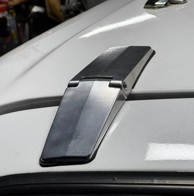 Scout II Traveler lift gate hinges