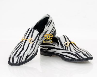 Nonvuyo vuvu zebra shoe