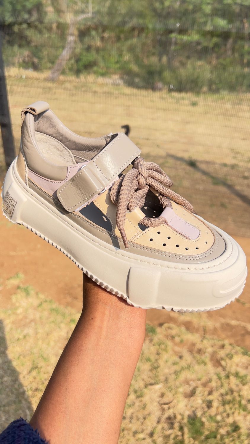 fallon sneaker