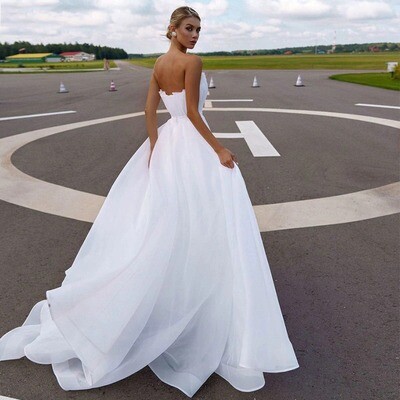 Boho Wedding Dresses Sexy Backless Puff Sleeves Beach Bride Dress Organza Princess Wedding Dress Plus Size