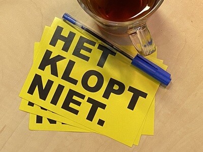 HET KLOPT NIET STICKER (15 stuks)