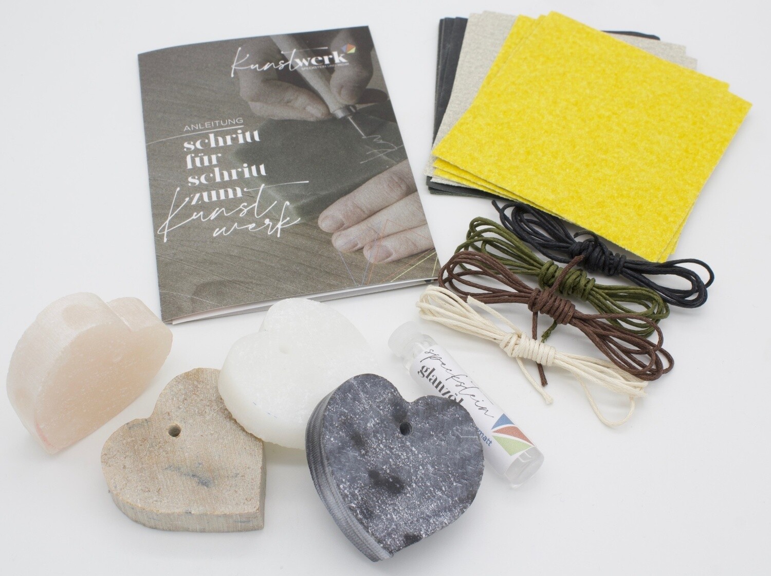 Kunstwerk Amulettenset speksteen hart - 4 stuks