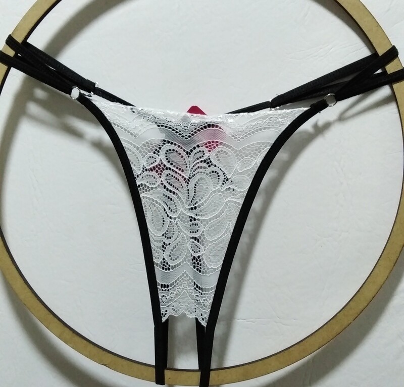 tanga abierta blanca con vivos negros