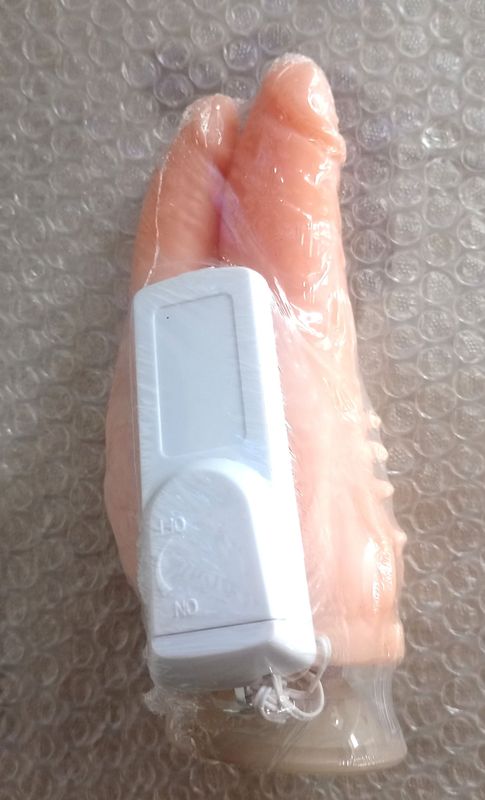 VIBRADOR DOBLE (vagina / ano) con control remoto y ventosa