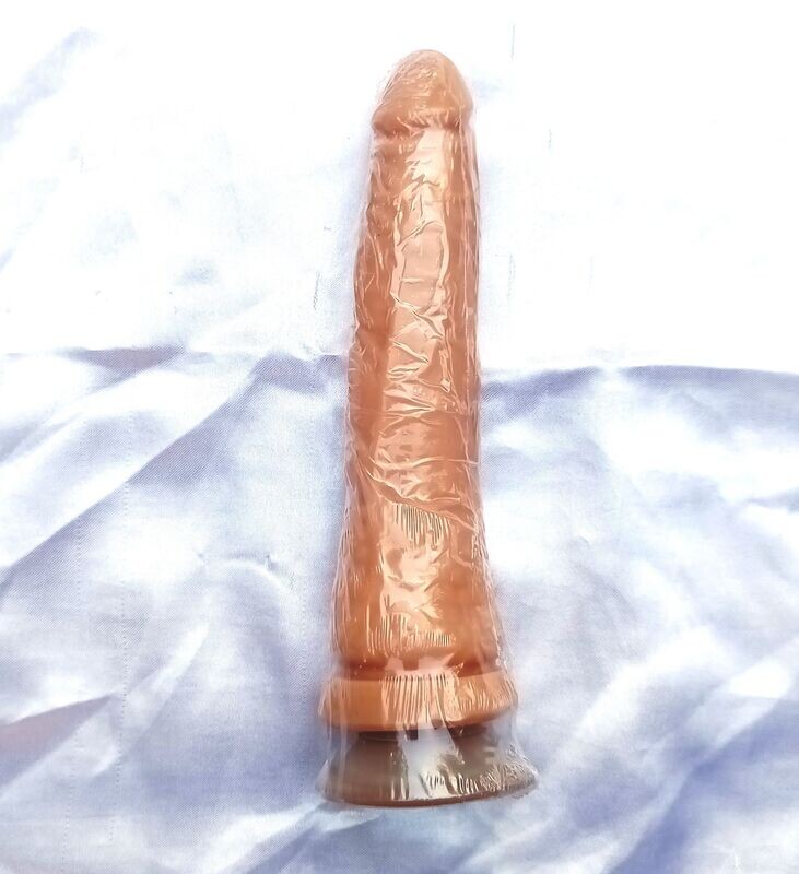 CONSOLADOR BANANIN CON VENTOSA                                          18 X 4CM Versatilidad Adherente: Descubre Nuevas Sensaciones