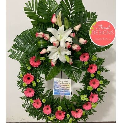 Corona clásica de rosas y gerberas mediana