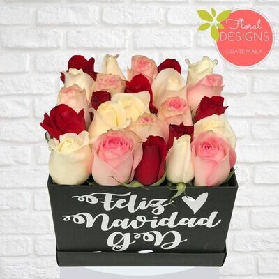 Caja de 25 rosas personalizadas tricolor natural