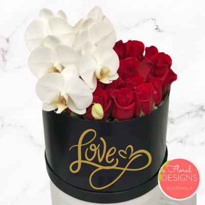 Roundbox Delux de rosas + Orquídeas