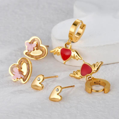 Trio de aretes de corazón