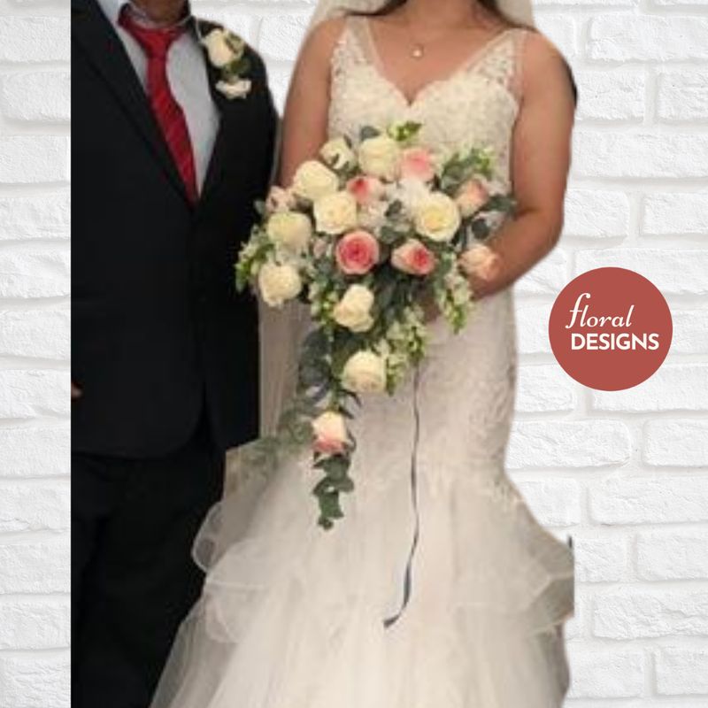 Bouquet de novia + Boutonniere CM014