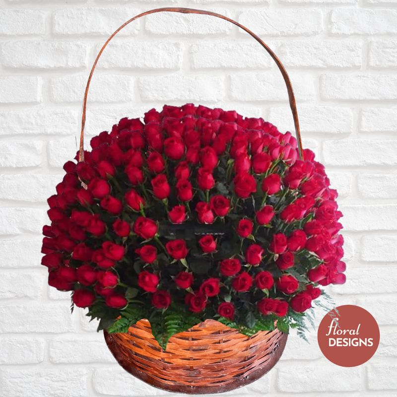 Cesta de 300 rosas