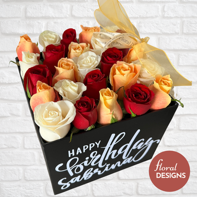 Caja de 25 rosas personalizada Tricolor