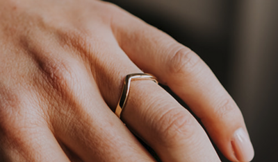 Golden V | Gouden Asring 14kt