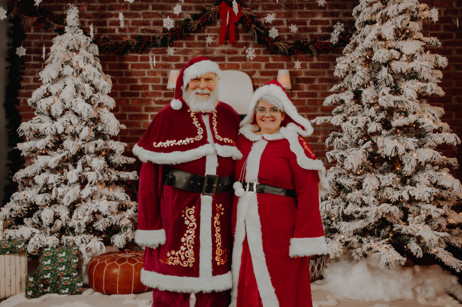 Hang with Mr. and Mrs. Claus | December 10 1:00pm