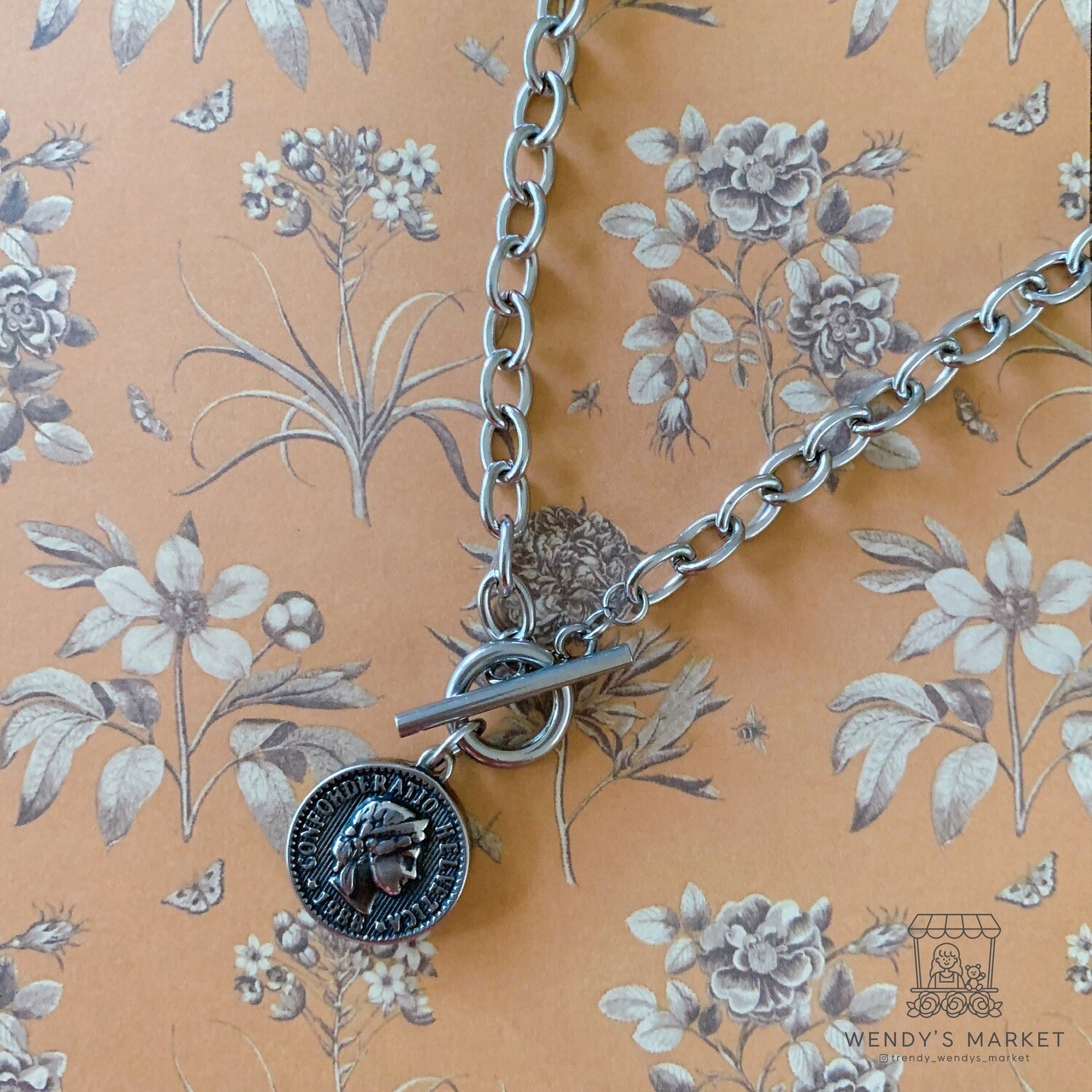 Toggle bar necklace (Coin)