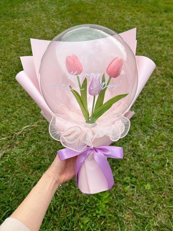 Small Balloon Tulip Bouquet