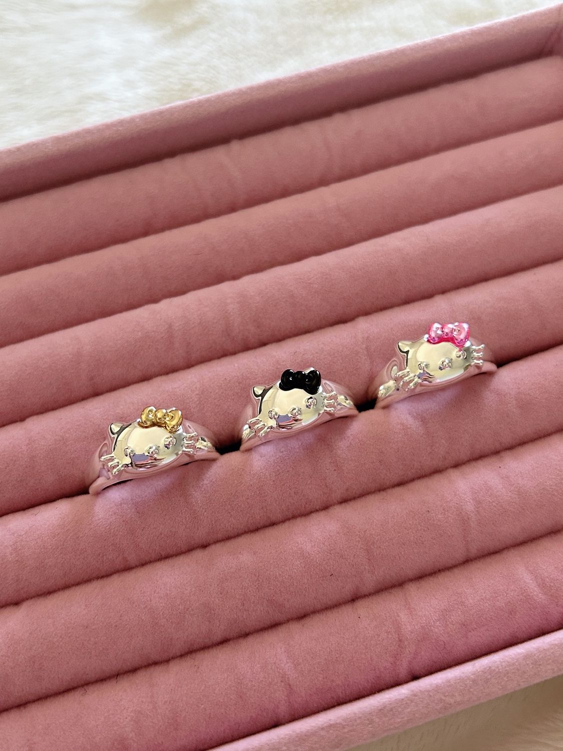 Hello Kitty Ring