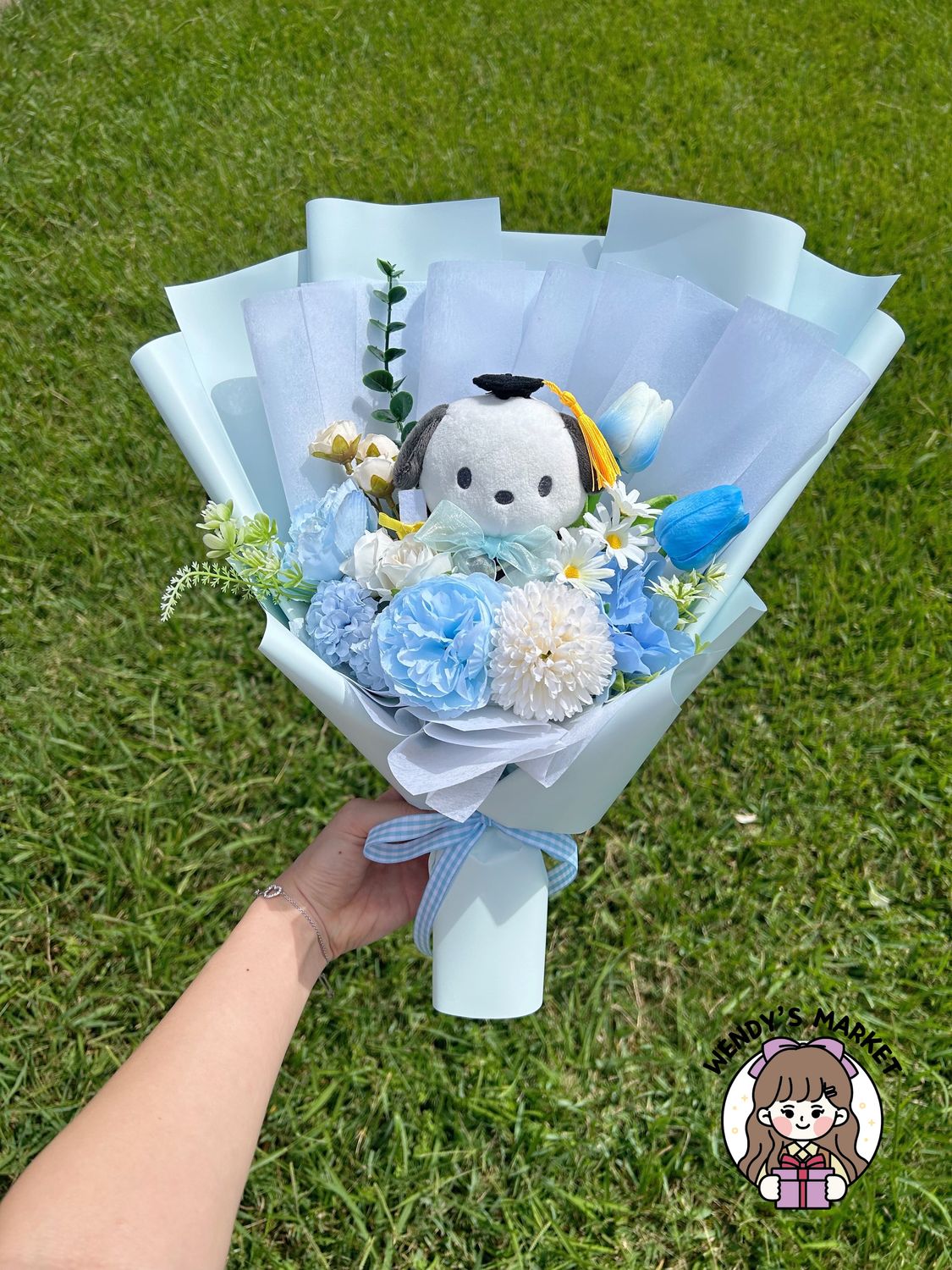 Graduation Sanrio Bouquet (2 Types)