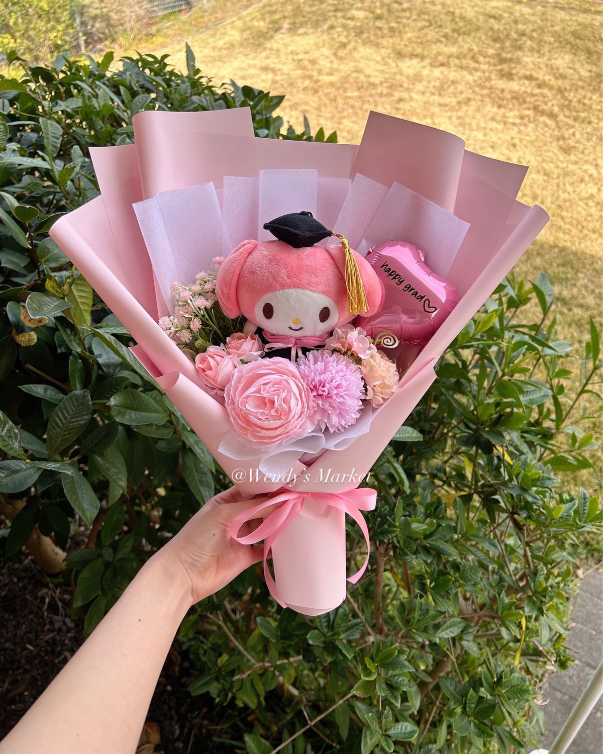 Graduation Sanrio Bouquet (Heart Balloon)