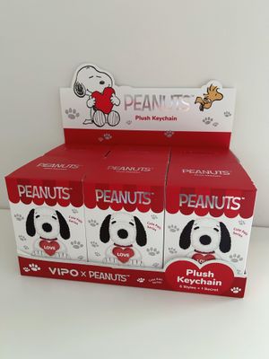 VIPO x Peanuts Plush Keychain Blind Box