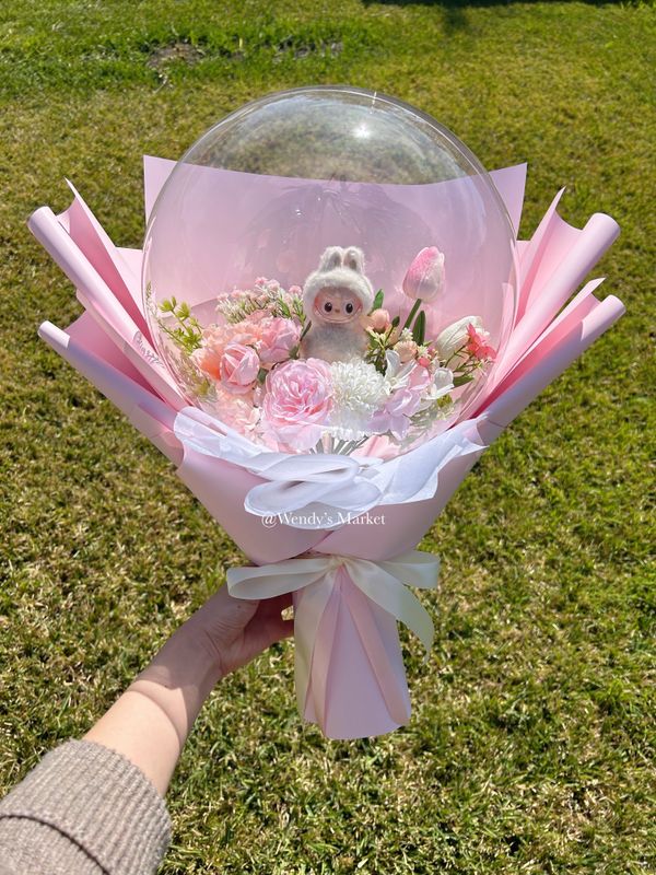 Plush Balloon Bouquet (Labubu Pin for Love)
