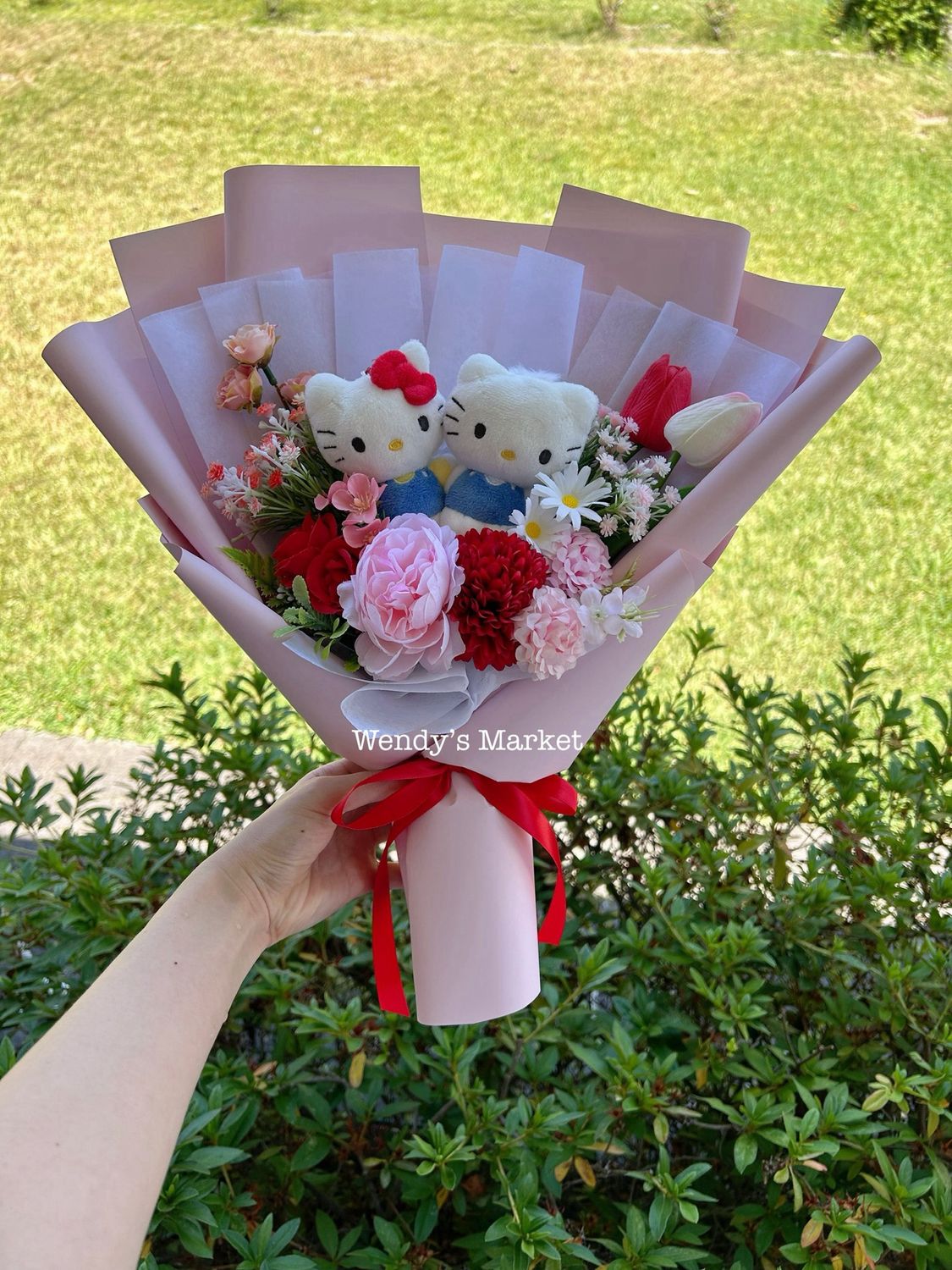 Hello Kitty &amp; Dear Daniel Couple Bouquet