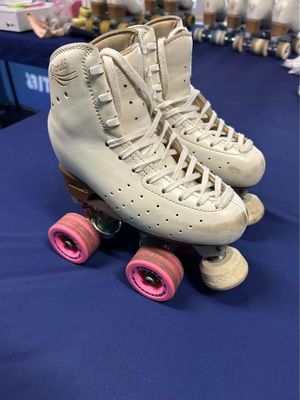 Preloved Artistic Roller Skates (220)