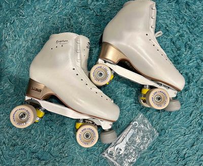 New Artistic Roller Skates (280)