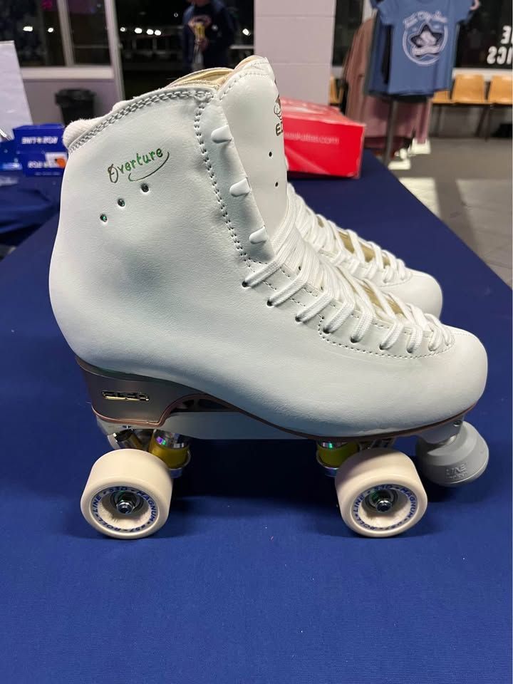 New Artistic Roller Skates (280)