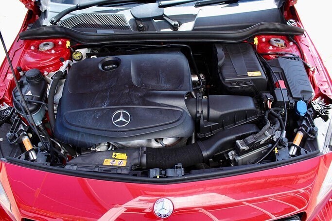 MERCEDES BENZ A 180