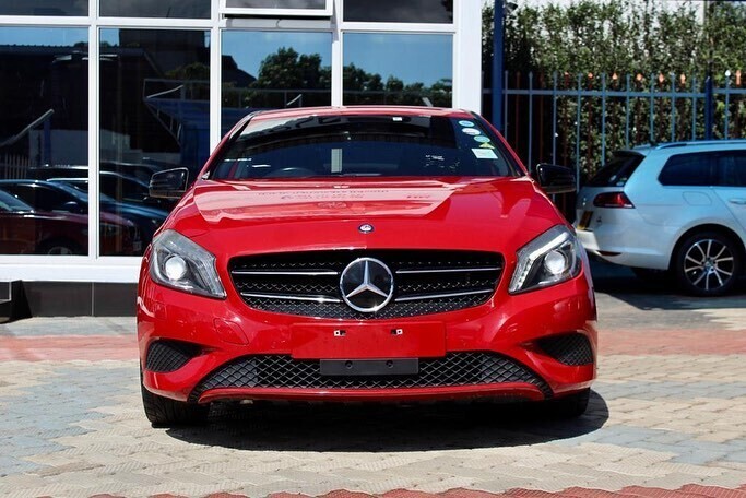 MERCEDES BENZ A 180