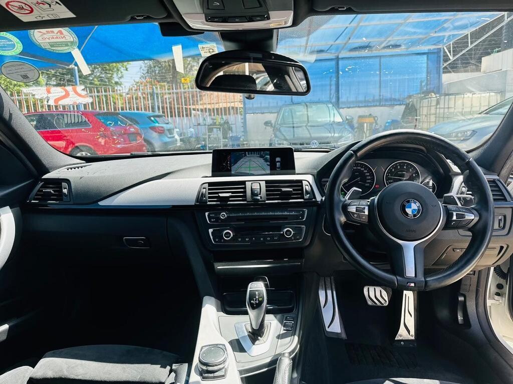 BMW 320i M-Sport