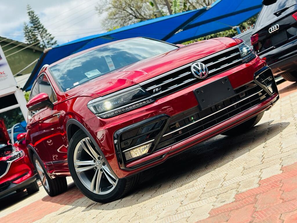 VOLKSWAGEN TIGUAN R LINE