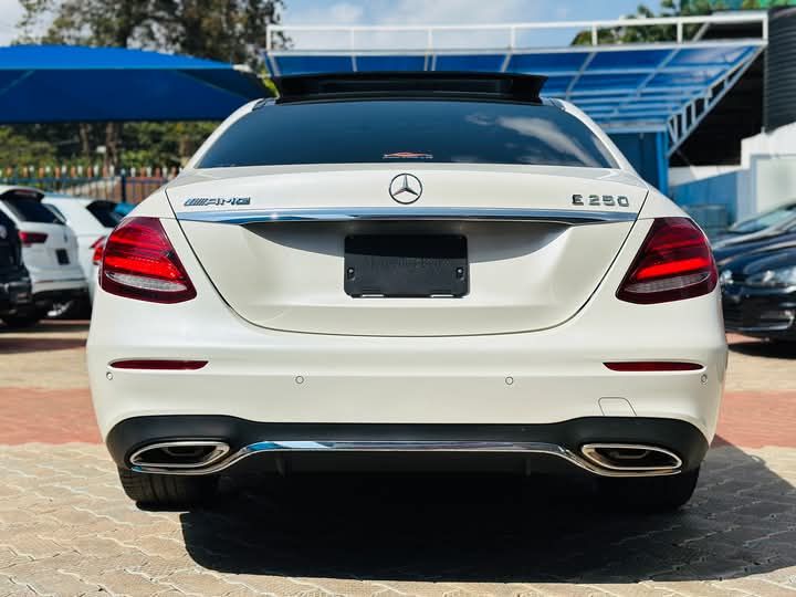 Mercedes Benz E 250