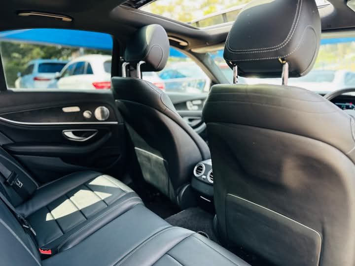 Mercedes Benz E 250