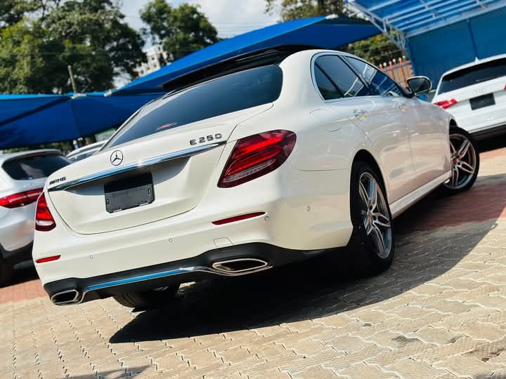 Mercedes Benz E 250