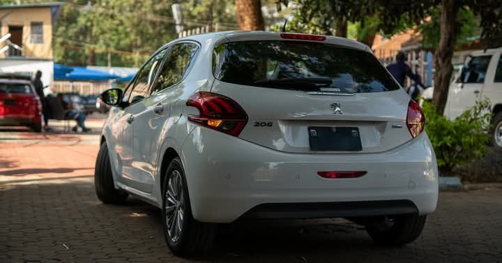 Peugeot 208