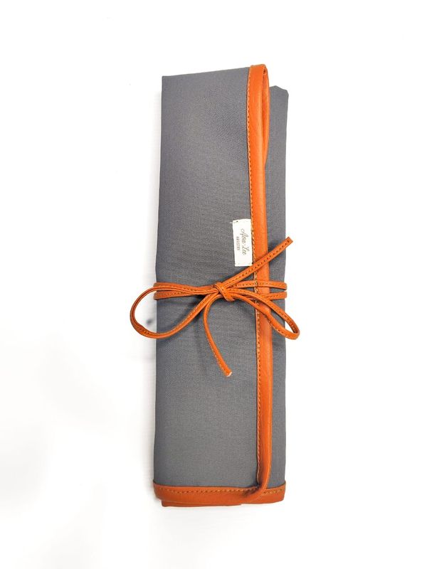 Brush wallet with tan trim